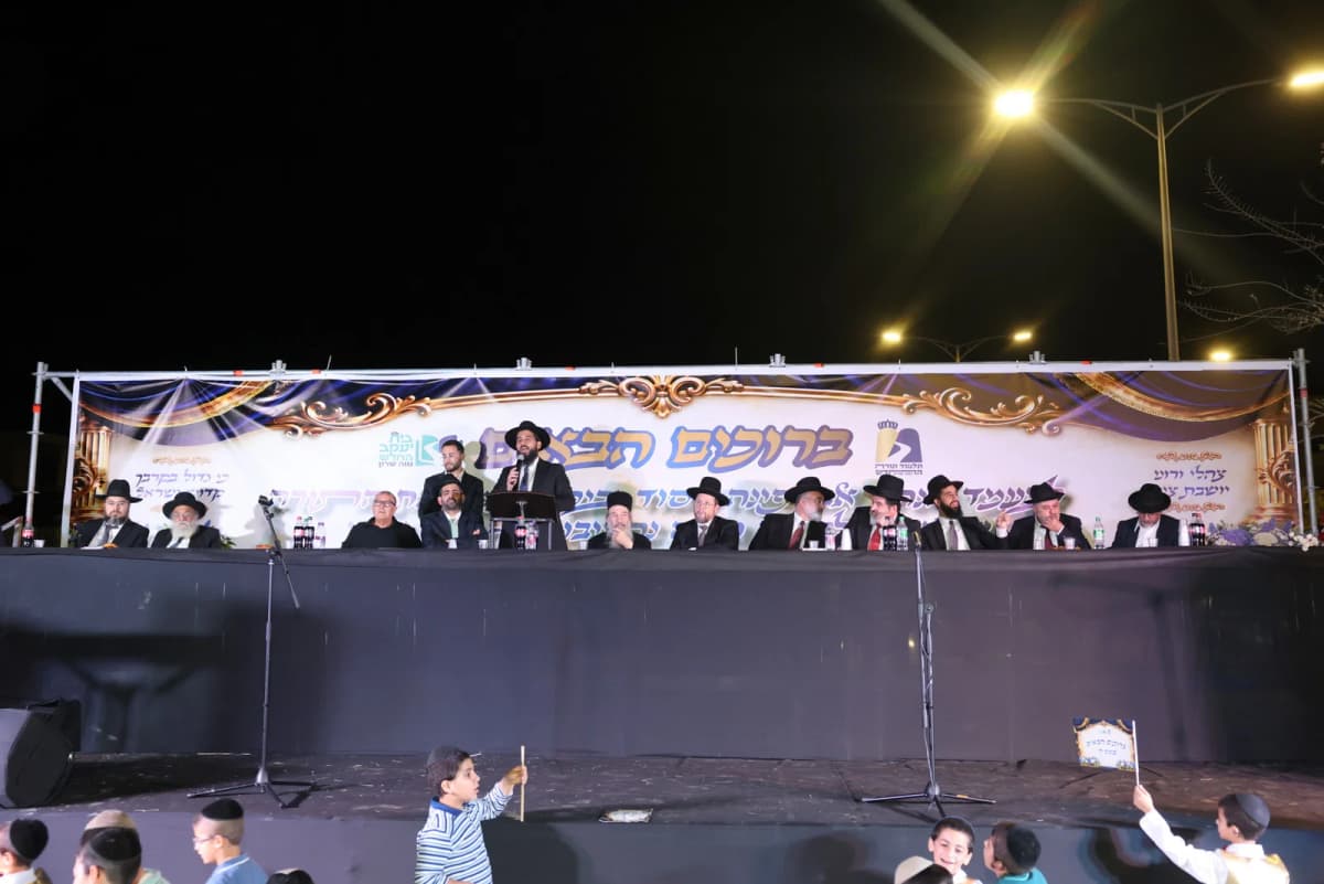 נתיבות; גדולי הרבנים הניחו אבן הפינה בשכונת 'נווה שרון'