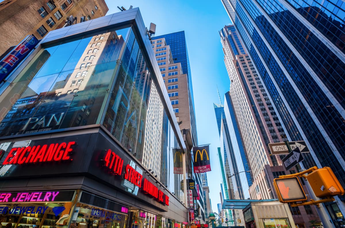 Chabad Man Attacked in Manhattan's Diamond District