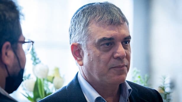 עורך סקרי המנדטים של ערוץ 14, שלמה פילבר: "אין שכל אין דאגות"