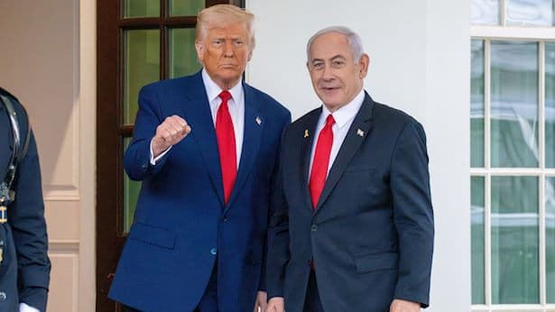 שבוע וחצי לפני הבחירות: טראמפ אומר שהוא לא סומך על נתניהו