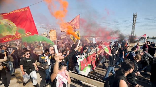 איטליה בוערת: הצעירים זועמים והחוב מתקרב ל-140%
