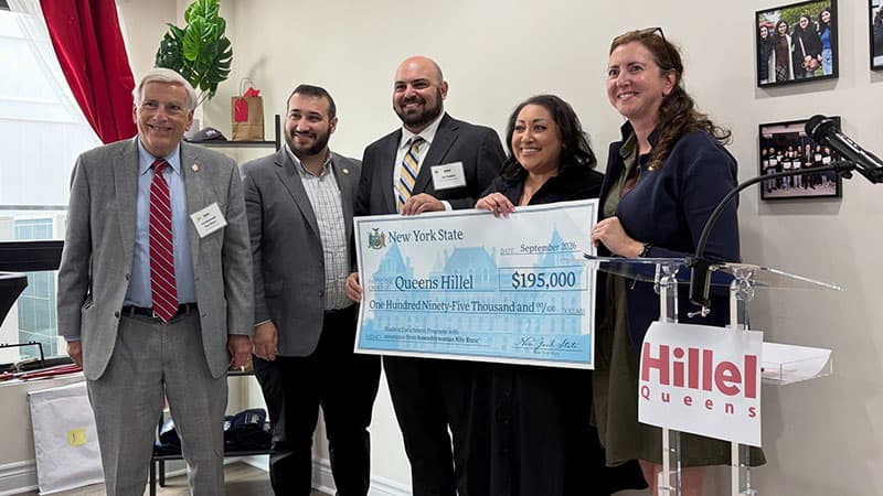 Queens Hillel’s Chanukat HaBayit and Ribbon Cutting
