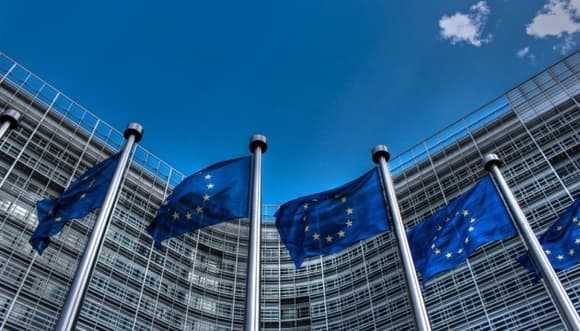 Каллас и четыре еврокомиссара выступили против сокращения бюджета ЕС на 17%