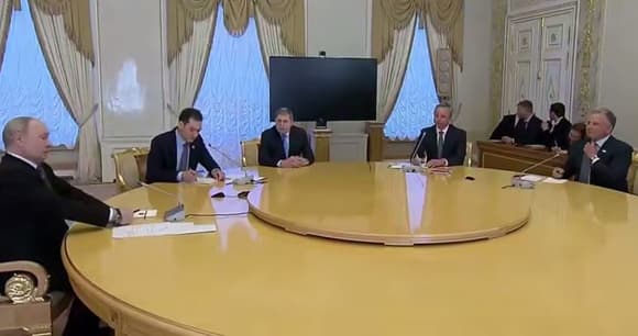 В Еврокомиссии ждут отчета США о переговорах с Путиным и встрече Украины и РФ