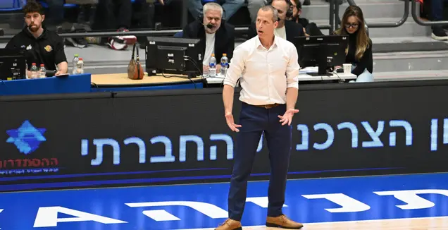 פניני סירב, הפועל העמק פנתה לשמוליק ברנר