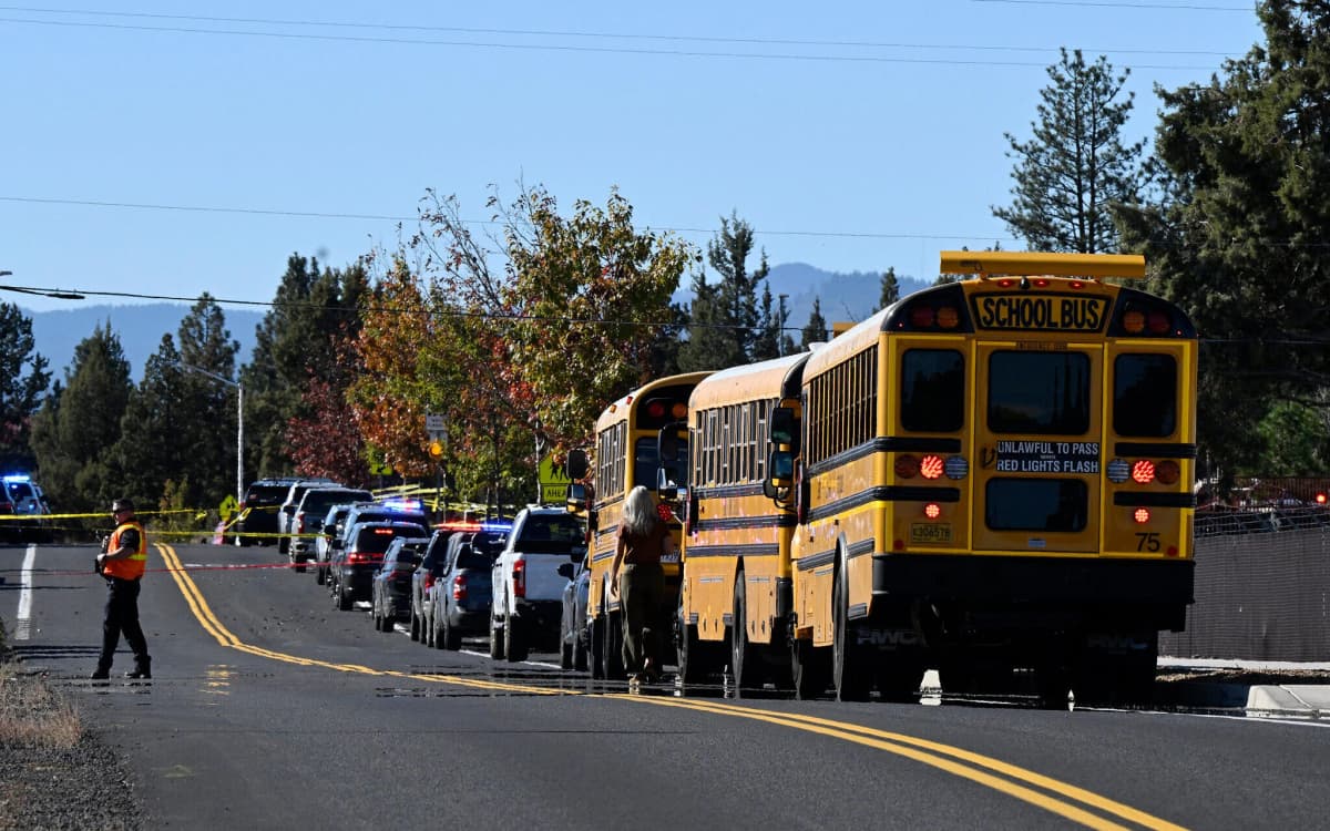 Three children, teacher killed in Oregon elementary school shooting