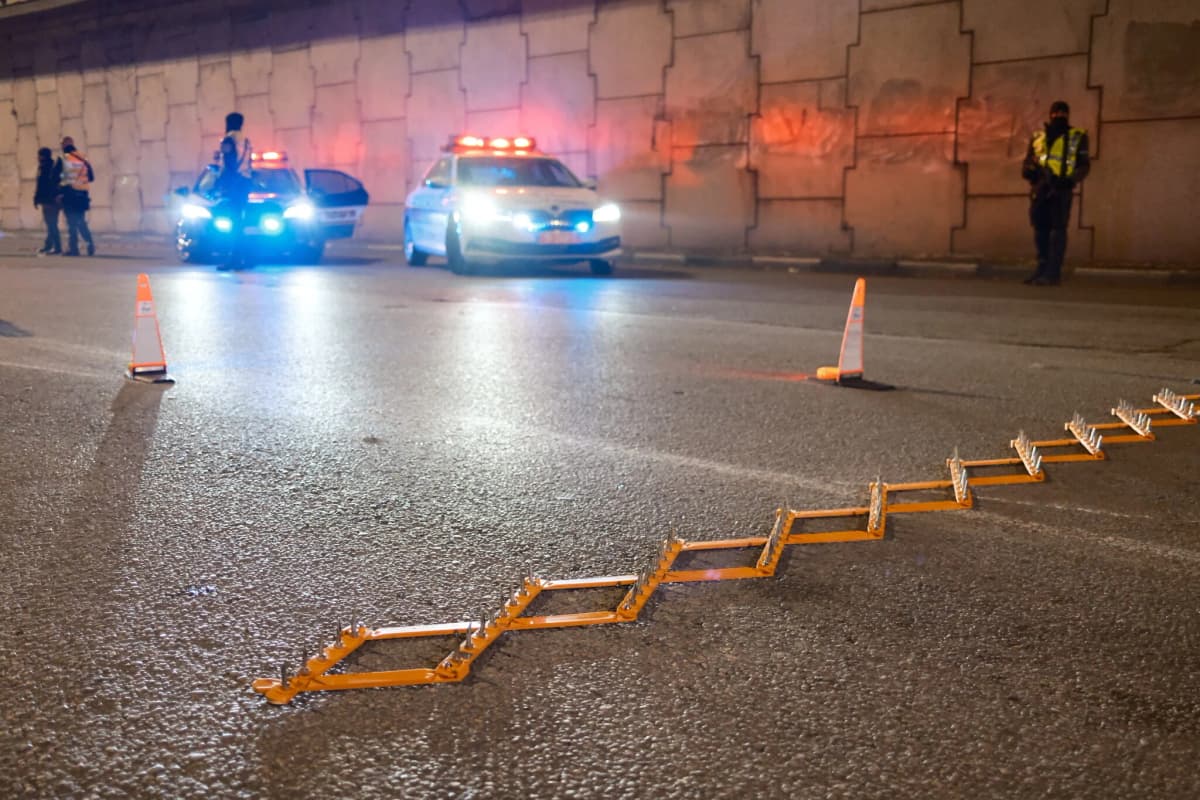 2 arrested on highway just outside Jerusalem on suspicion of planning terror attack