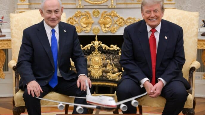 דיווח: ארה"ב וישראל שוקלות להטיל מצור יבשתי על איראן