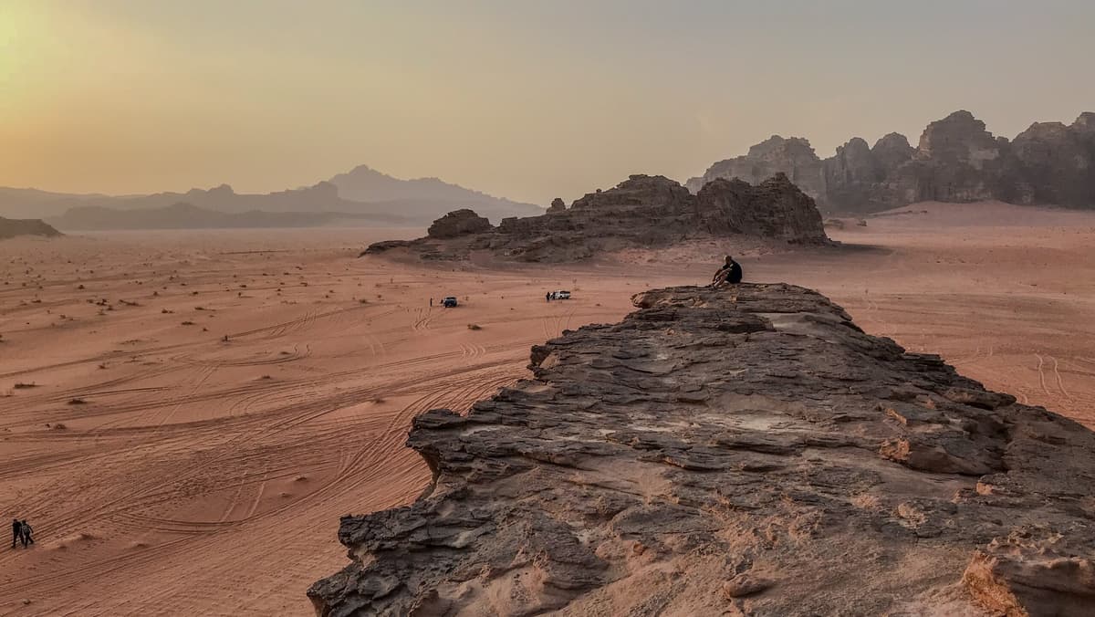 Runners Prepare To Cross Jordan’s Wadi Rum Desert in 3-Stage Challenge