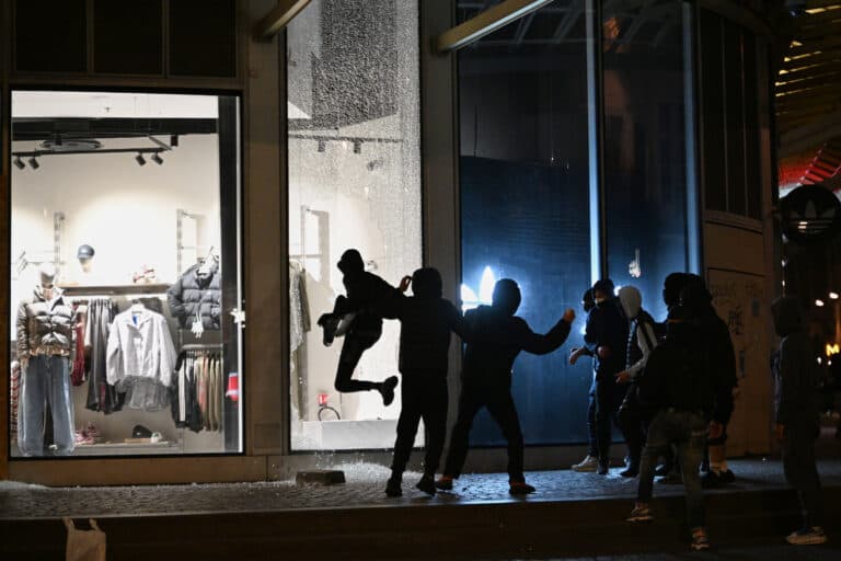France’s Prime Minister Calls For Localized Curfews In Cities To Curb Rioting And Looting