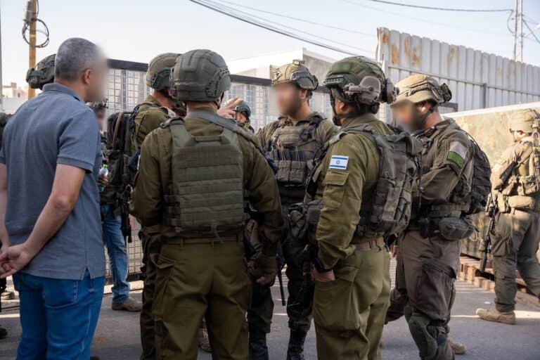 IDF Launches Counterterrorism Operations in Hebron Following Shooting Attack