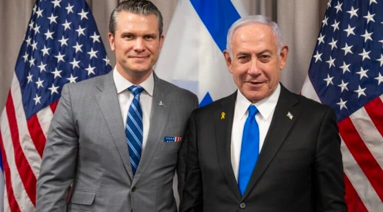 Hegseth Meets Netanyahu in Unannounced Visit to Israel Ahead of Elections