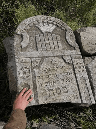 Historic Victory for India’s Tiny Jewish Community As Court Protects Century-Old Cemetery