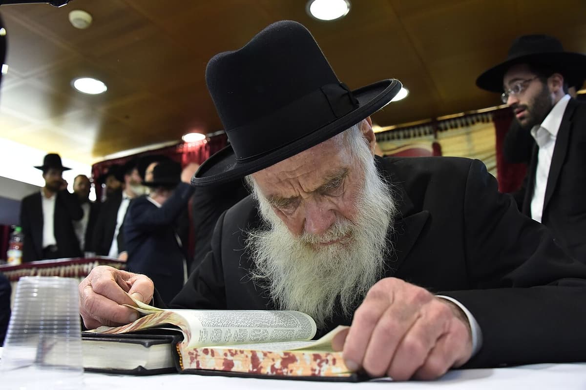 סערה בישיבת 'קול תורה': ראש הישיבה לא הוזמן לכינוס