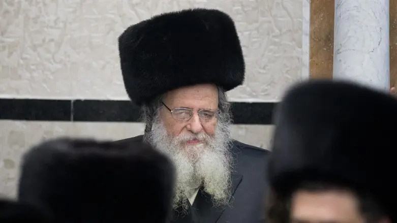 לקראת הבחירות | גור עדיין שותקת, בקהילת הפורשים התגייסו