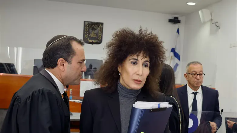 עדות מנדלבליט מסעירה את עדת התביעה לשעבר בתיק 4000