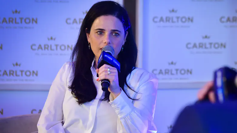 איילת שקד נזכרת במפגשים עם הציבור הדתי: "נהניתי לשמור שבת"