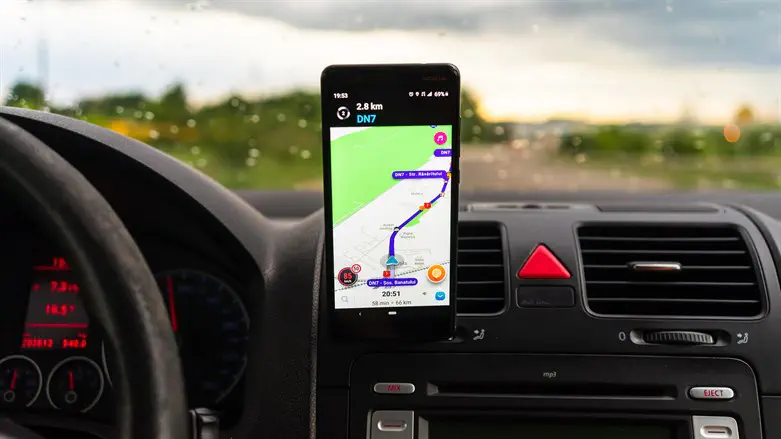 Malaysia bans Waze over Israeli origins, citing unproven spying fears