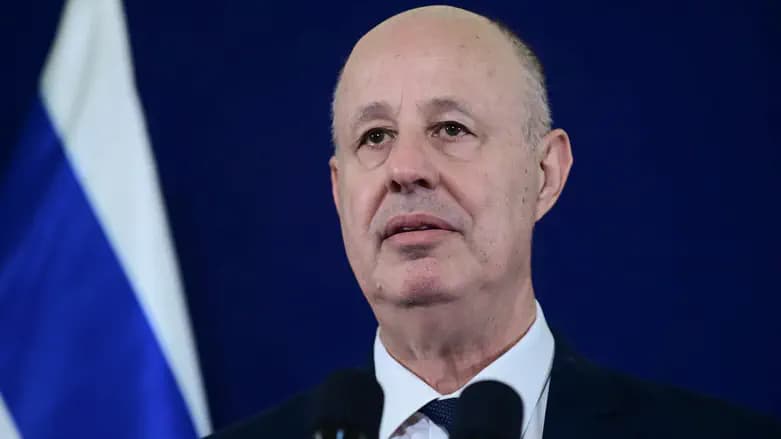 After nearly 50 years, Tzachi Hanegbi abandons Likud for Liberman
