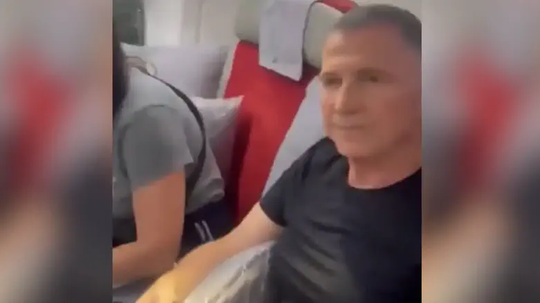 'We've finished you off!': Edelstein harassed mid-flight