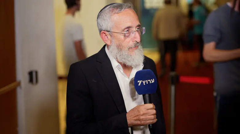 Rabbi Fendel: 'As rabbis, it is our duty to talk politics'