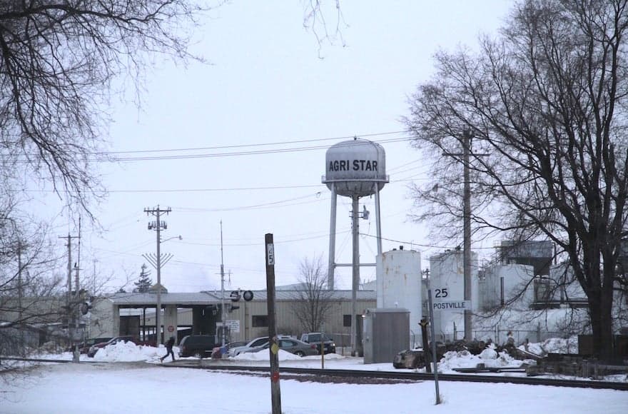 Fire at Postville, Iowa, kosher meat processing plant shuts down production ahead of the High Holidays