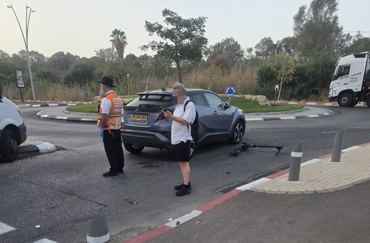 רוכבת קורקינט כבת 20 נפצעה בתאונת דרכים באור יהודה