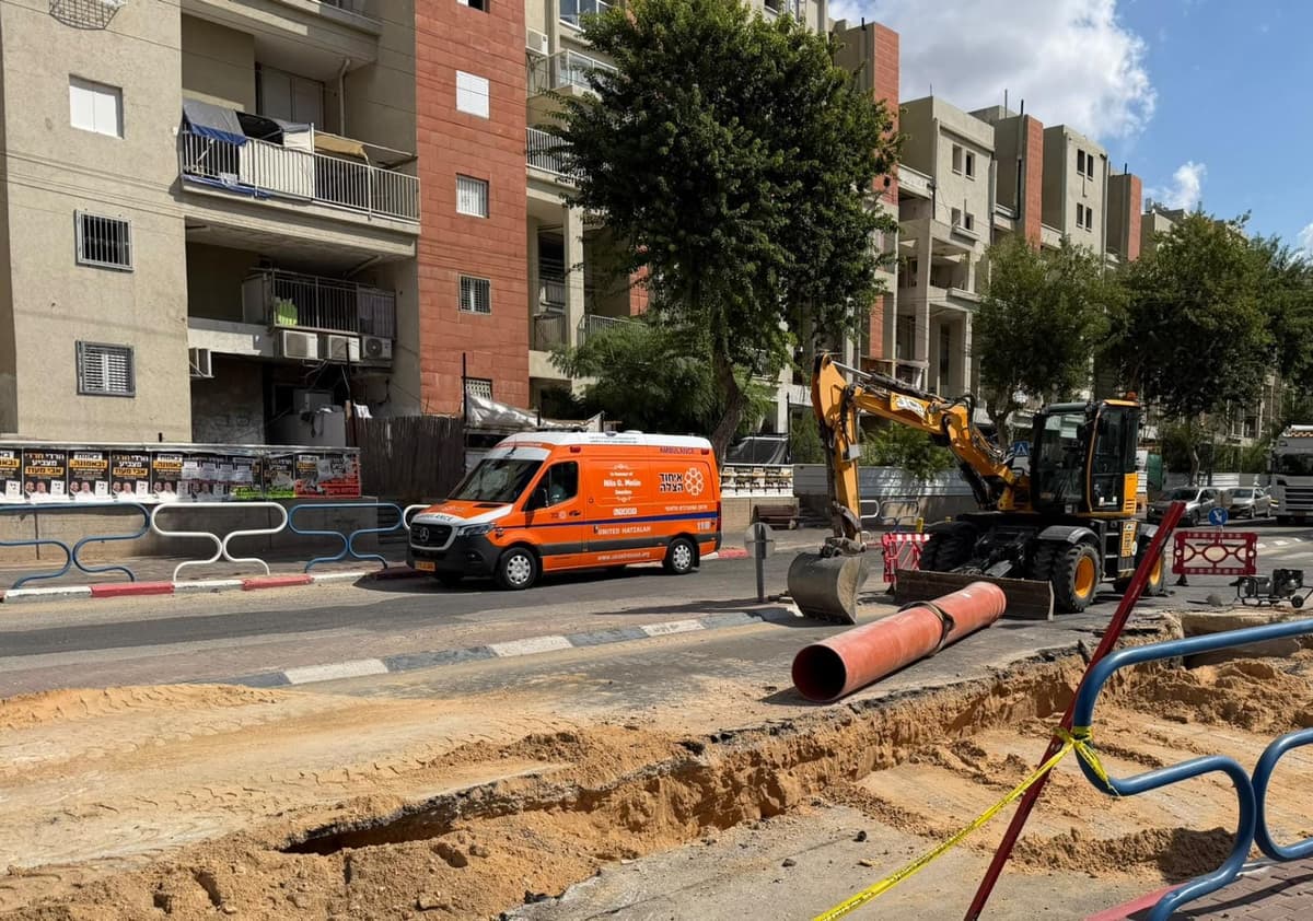 אשדוד: הולך רגל כבן 64 נפגע מרכב ברחוב הפלמ״ח