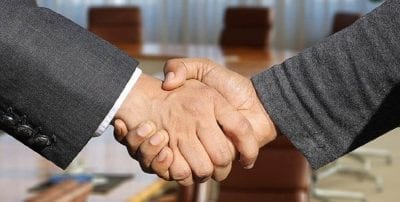 Что запрещено делать на собеседовании - главные  "красные флажки"