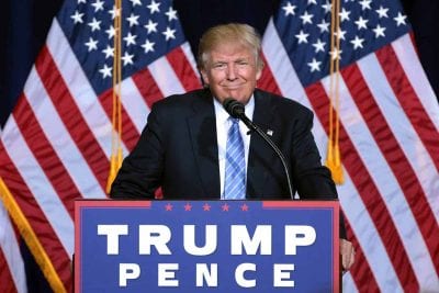 Они не могут сходить в туалет - Трамп высмеял иранцев