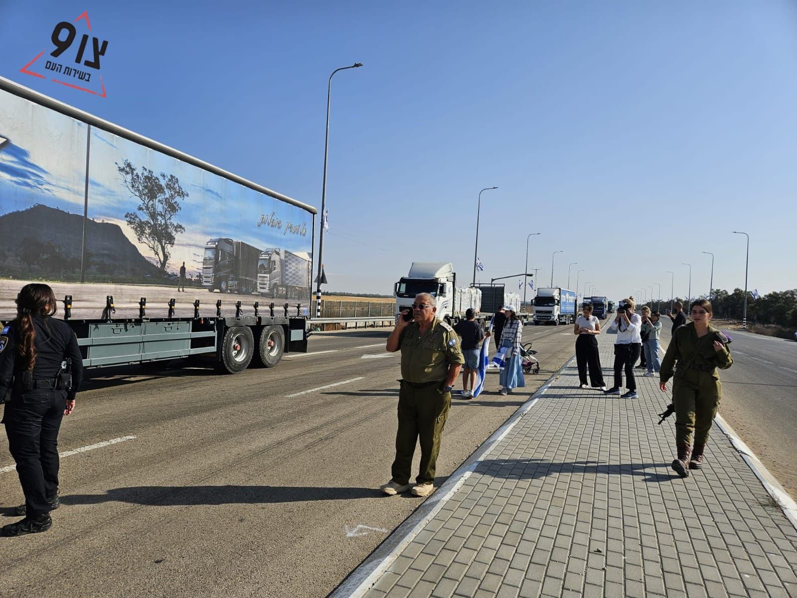 ישראל חשפה: חמאס מאיים על סוחרים להפסיק את תיאום המשאיות לעזה