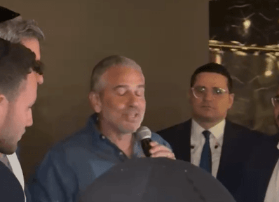 ינון מגל בשבע ברכות לבן הרב אלי סטפנסקי: "לומדי התורה הם הסיירת מטכ"ל האמיתית"