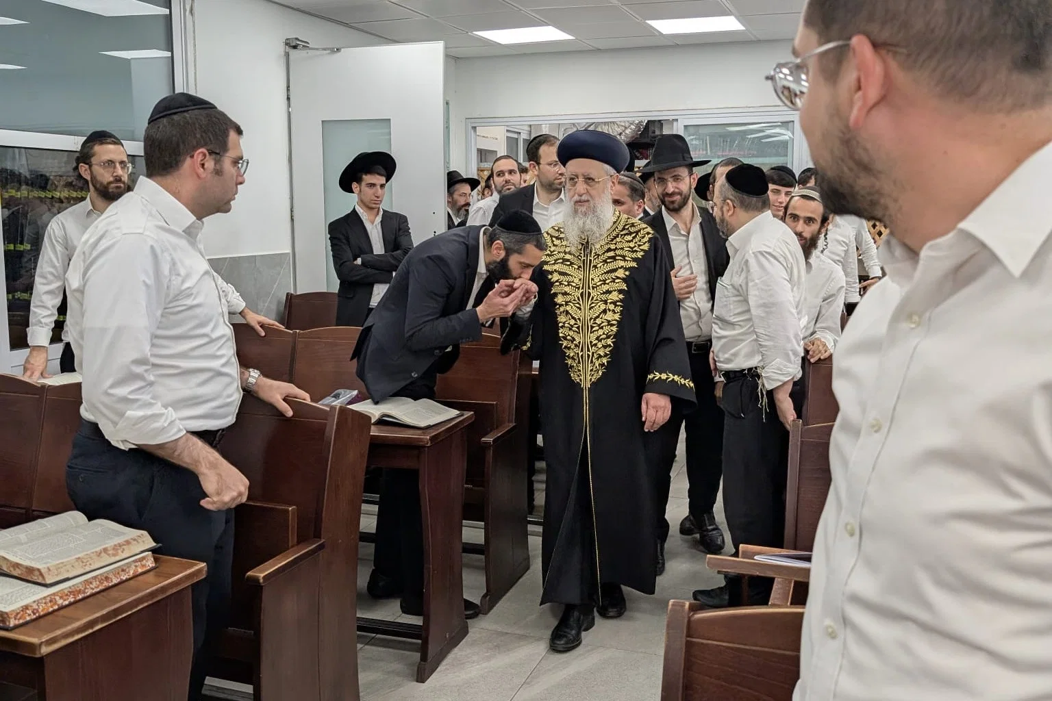 התשובה שכתב הגר"ע יוסף לפני יובל שנים הפכה לאקטואלית במקרה מטוס דובאי
