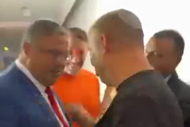 בן גביר הזמין את בנט לעימות, בנט ניסה להתחמק; "נוכל נשאר נוכל" | צפו