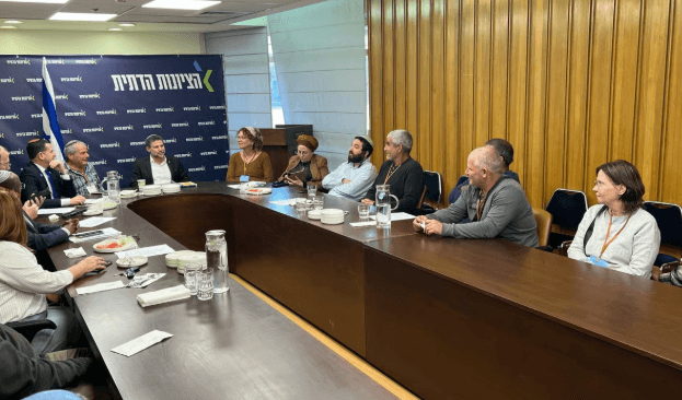 Sofer Urges Israel to Plan for Mass Aliyah by French Jews
