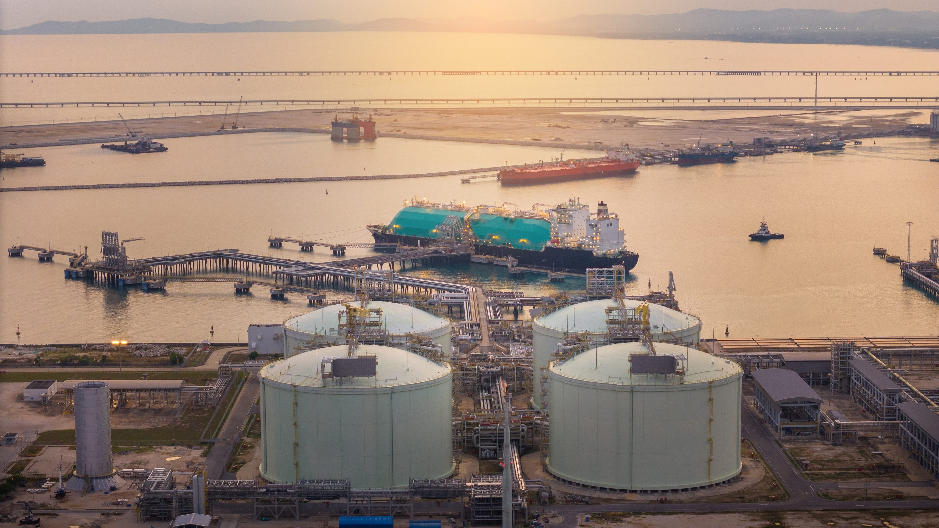 Blocked Strait Of Hormuz Costs Qatar Billions In Lost Gas Revenues