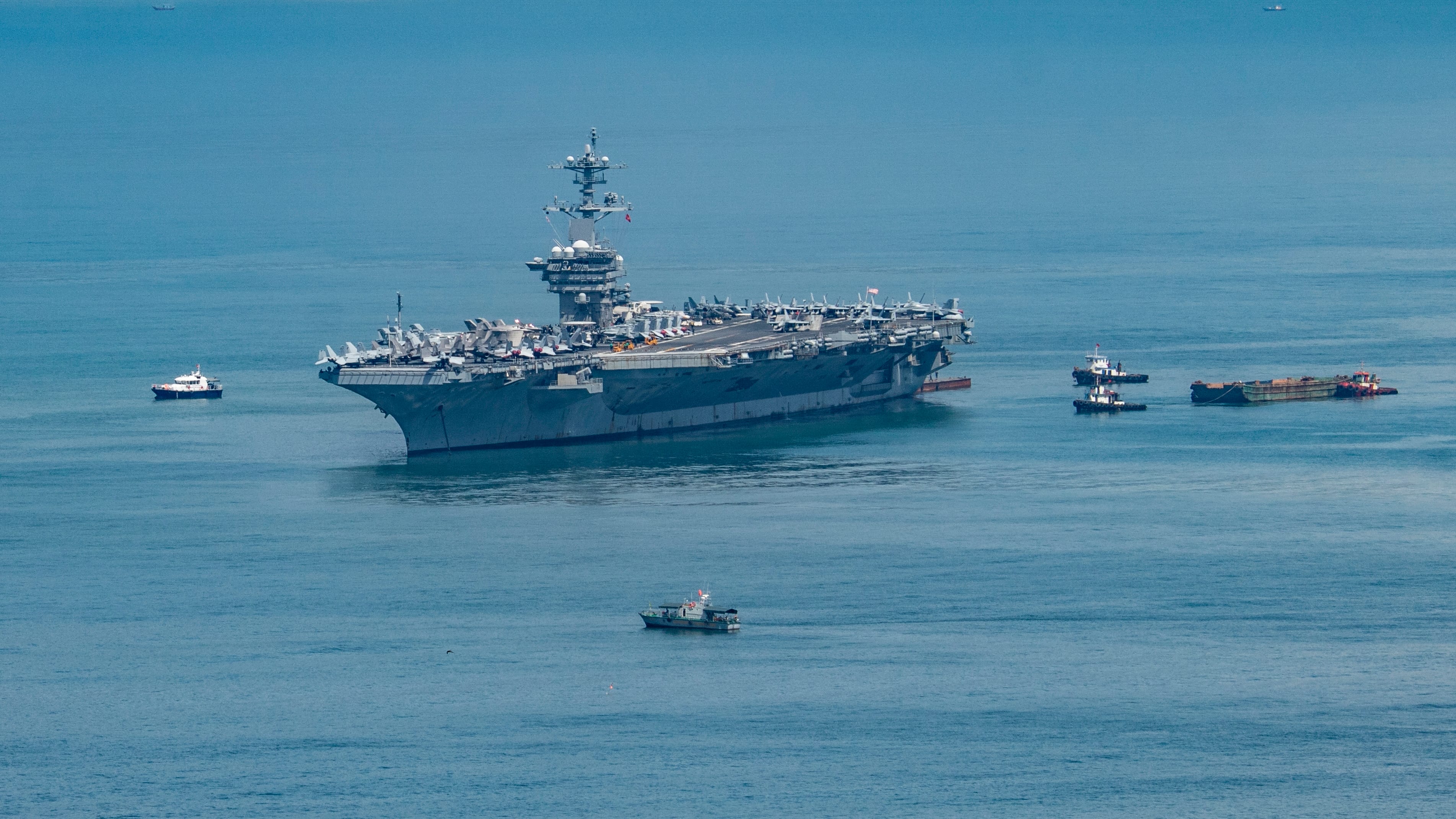 USS George Washington Arrives in Middle East to Replace Strained Lincoln Carrier