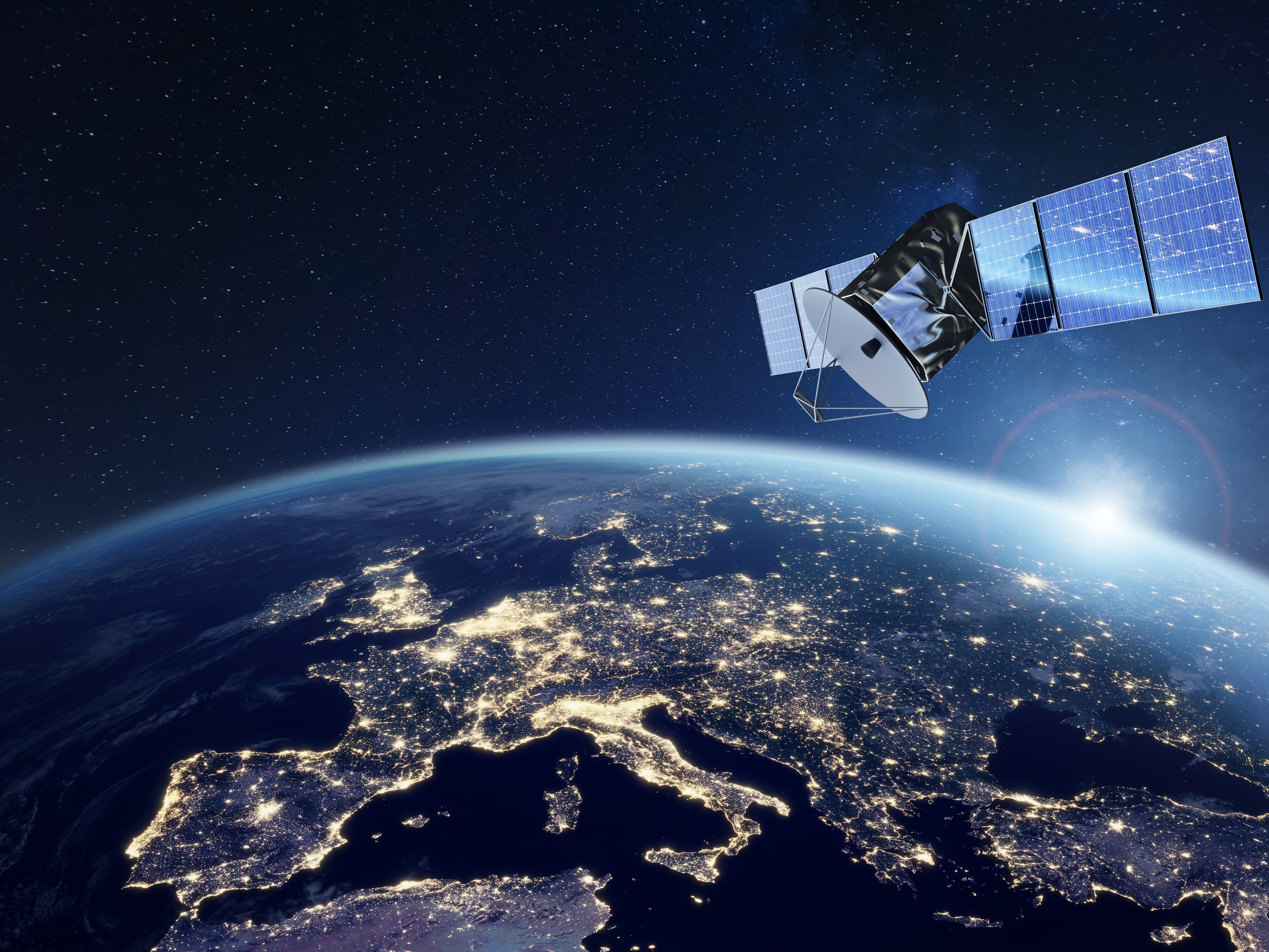 A Chinese Reconnaissance Satellite Fragmented Last Week. Nobody Knows Why.