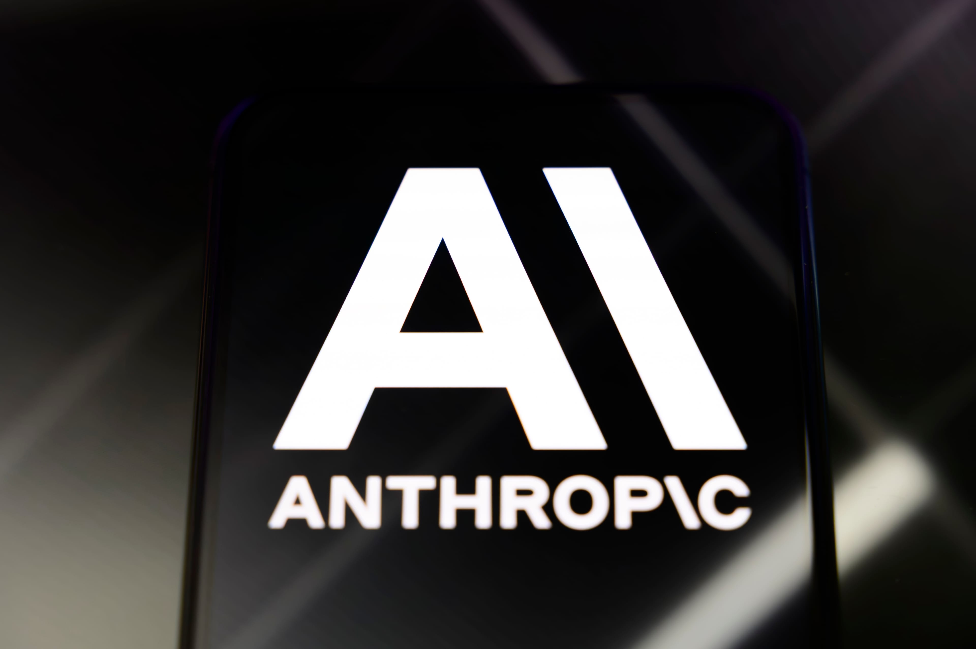 Anthropic Opens Physical Biology Lab as Claude Moves From Simulations to Real-World Experiments
