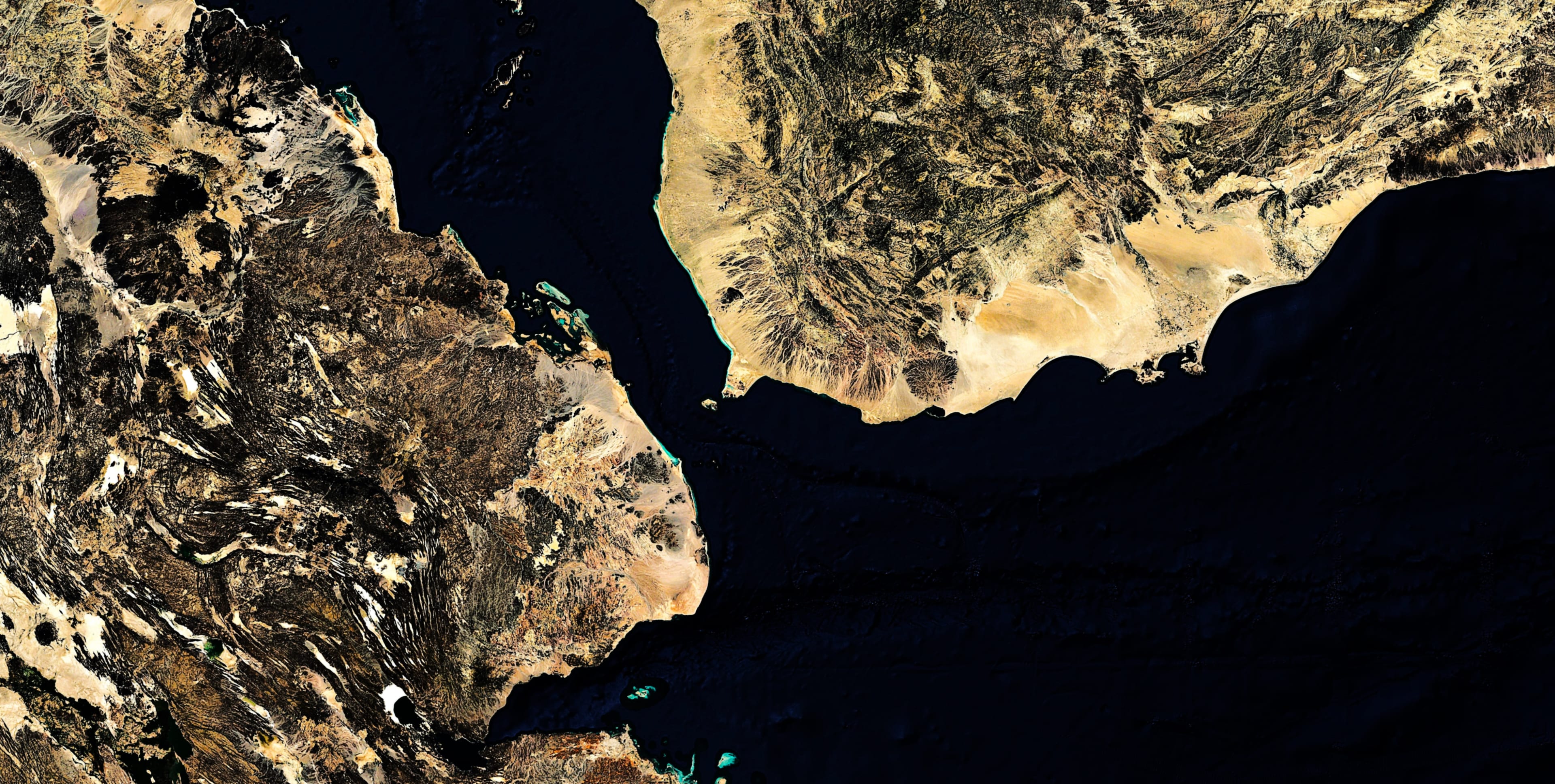 Yemeni Army Retakes Bab al-Mandab Strait from Houthis