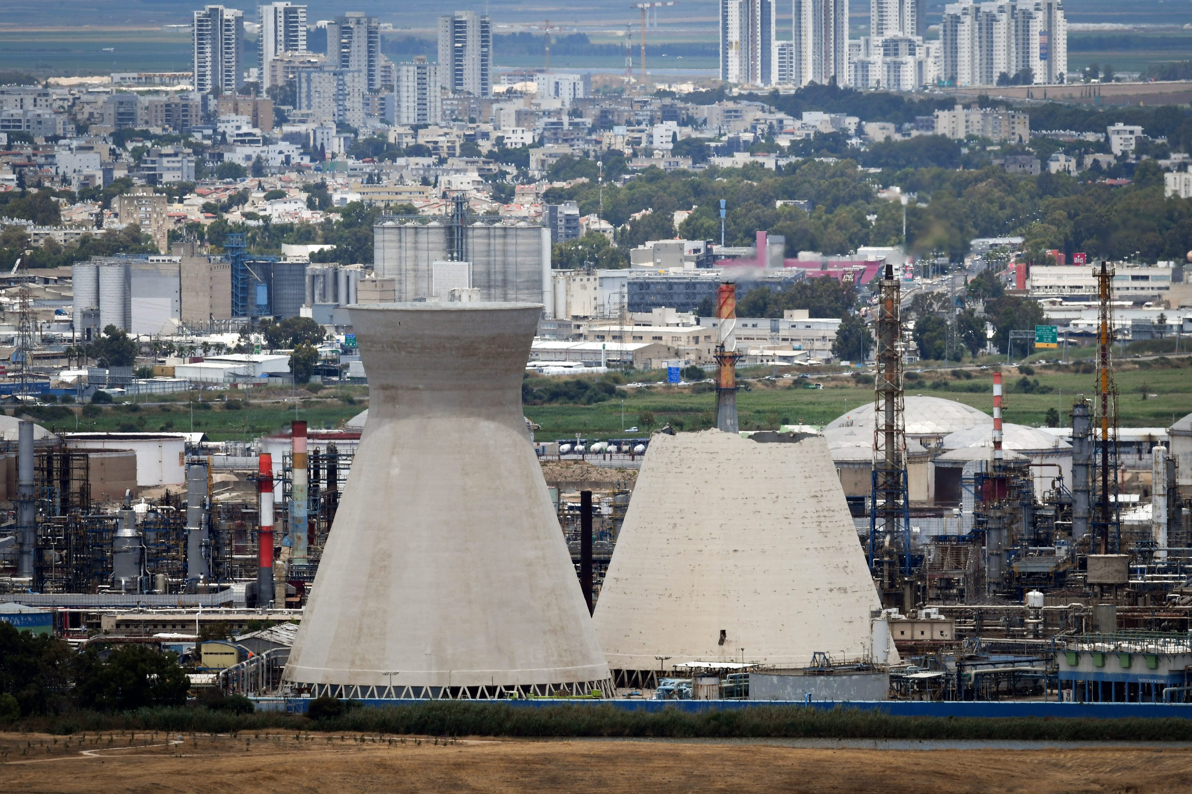 Haifa Bay Benzene Spike: Schools Closed, Residents Told to Shut Windows