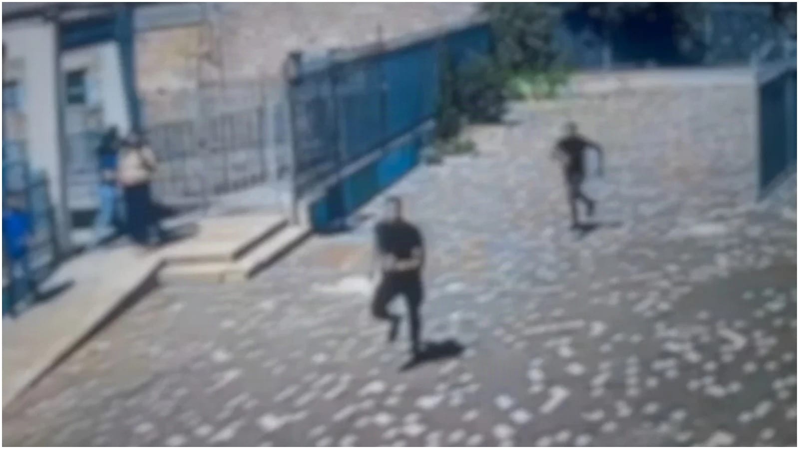Teen Storms Israeli School, Stabs 16-Year-old Student