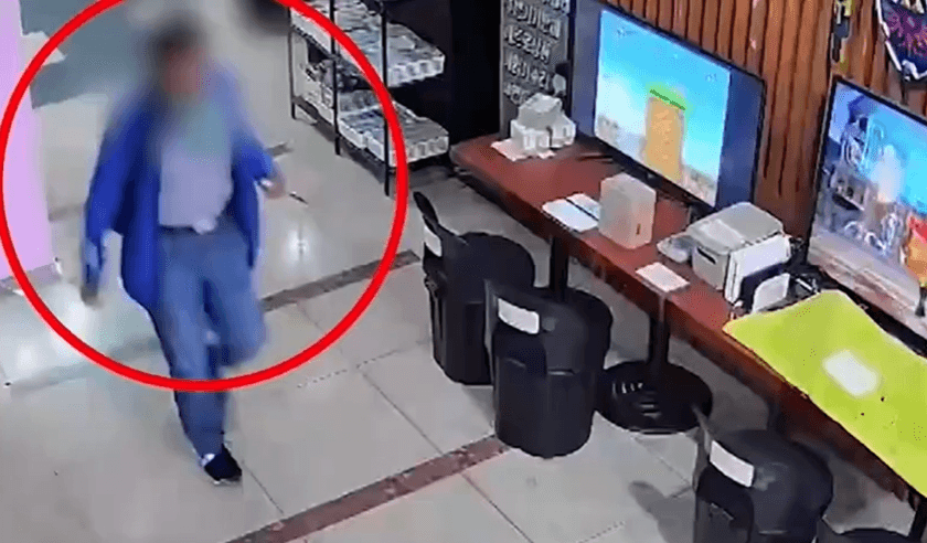 Man with Knives Strapped to Both Hands Stabs Shoppers in South Korea Mall