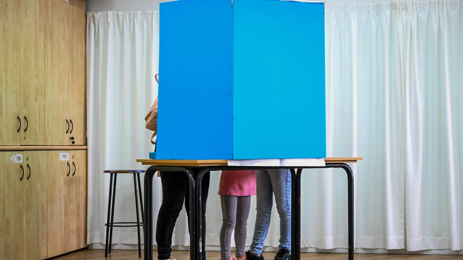 מי מלמד את הילדים שלנו לבחור? | יעל נכון הראל