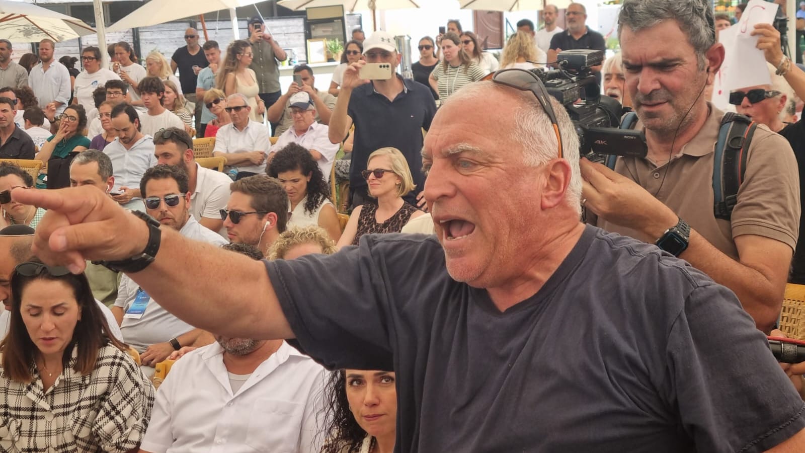 אייל אשל ל"מעריב": אנשי משמרות המהפכה היו בפשיטה על נחל עוז