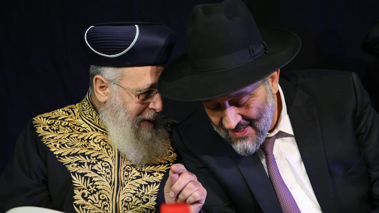 הדוב הרוחני של ש"ס: הוויתור הדרמטי של אריה דרעי והחשש - "עדיף שבעה מנדטים"