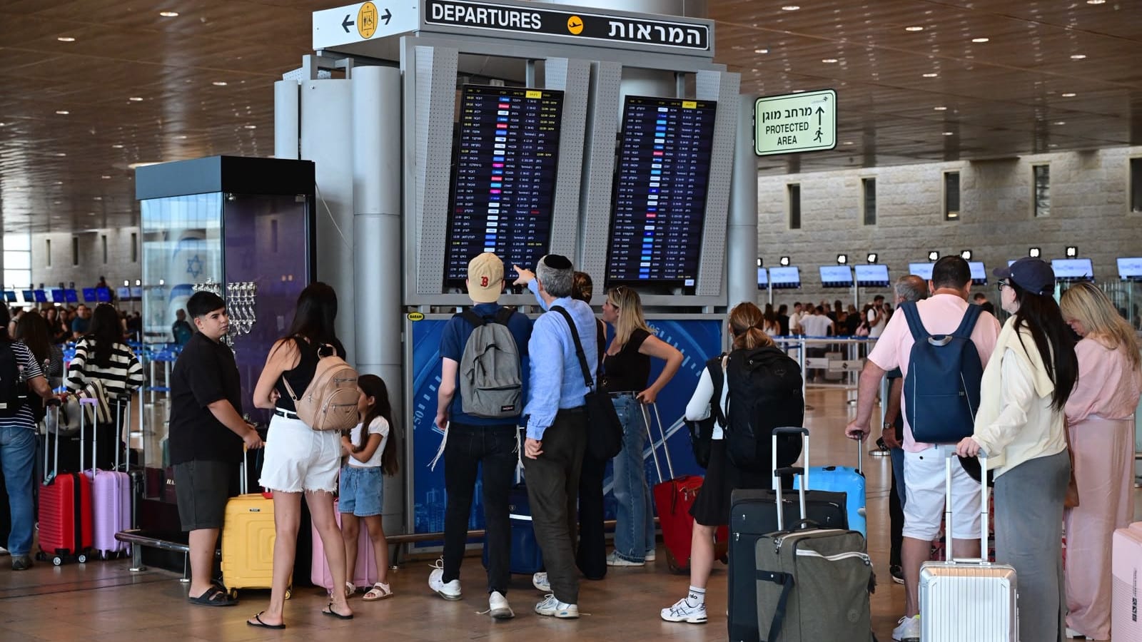 אובדן שליטה: נתב"ג ייסגר ב-14:00 - עוצר נחיתות בישראל עד 20:00 לפחות |