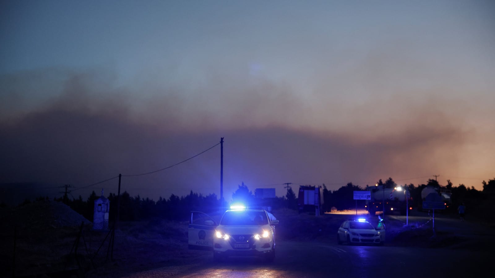 פרשת מעצר בכירי המשק ביוון מסתעפת: שותף בקונדיטוריה ויועץ תקשורת מוכר