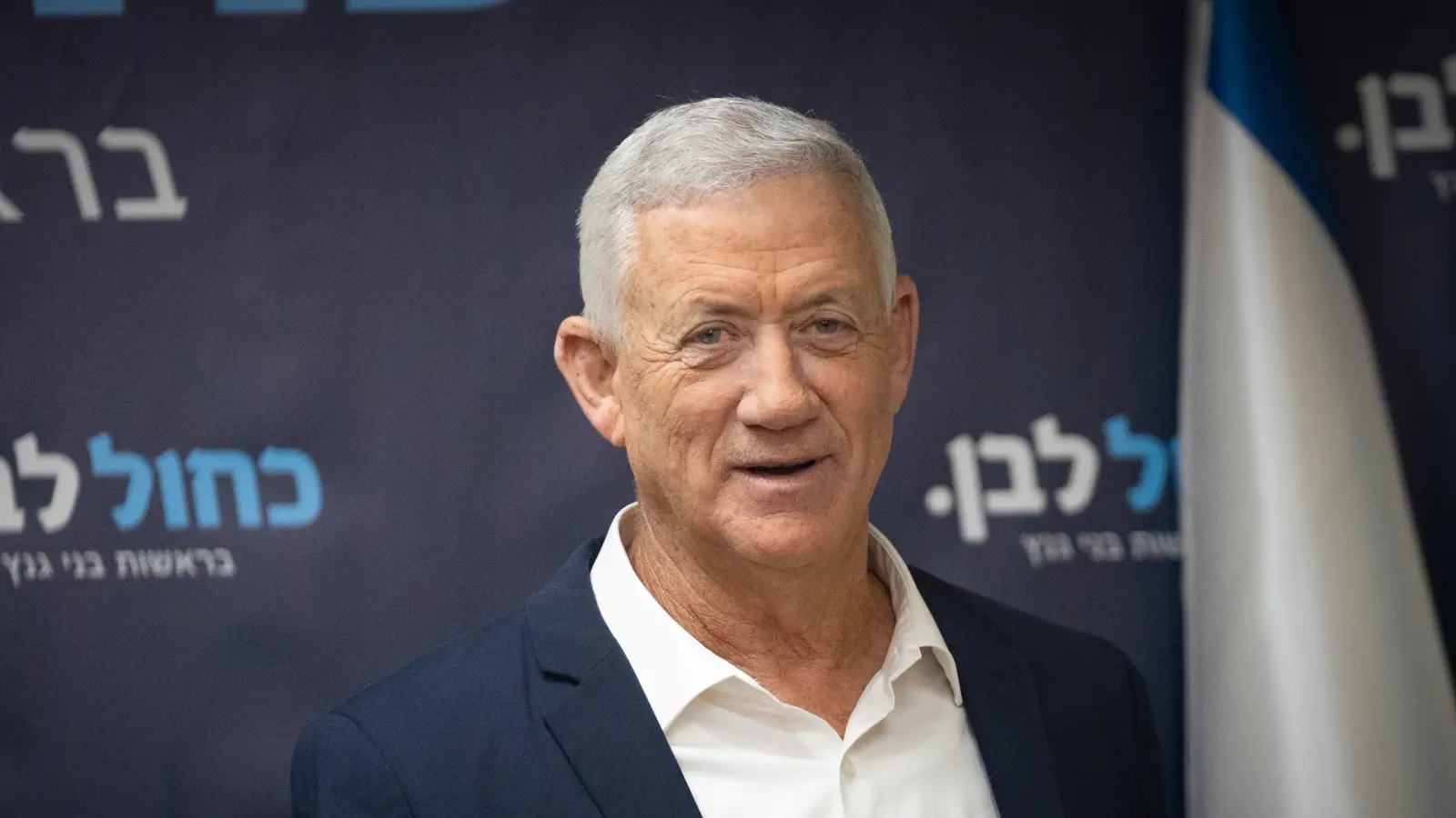 גנץ דוחה את הקריאות לפרוש: "אני אהיה הבורר הלאומי"