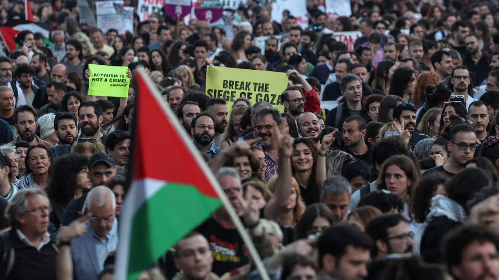 "ארבעה צלבי קרס בדרך לחדר הכושר": האזהרה לישראלים ביוון